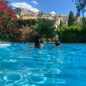 La Roseraie Hébergement de vacances Bonnieux